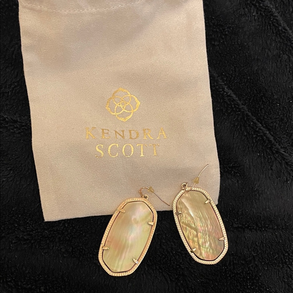 Kendra Scott Rose Gold and Brown Pearl Danielle Earrings